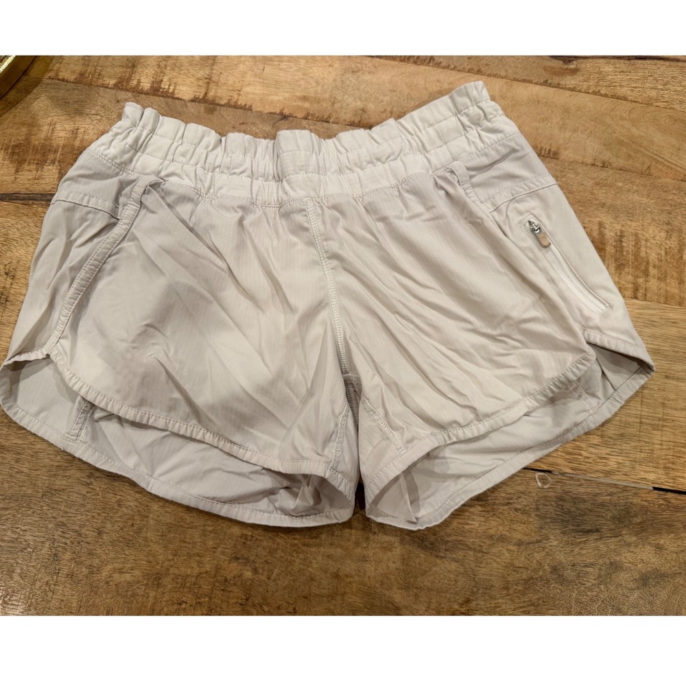 Lululemon Tracker Light Beige Bone Running Athletic Shorts Size 4
